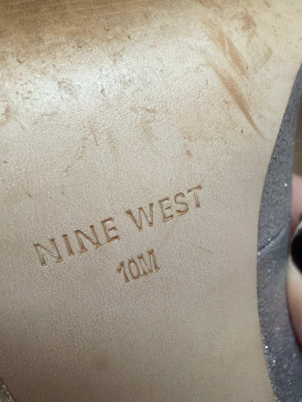 Nine West Metallic Silver Pointed Pumps Sz 10M - Picture 3 of 5